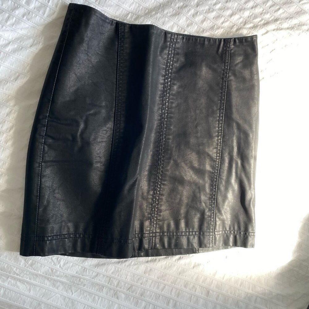 Free People Leather Mini Skirt Size 2 - Picture 2 of 2